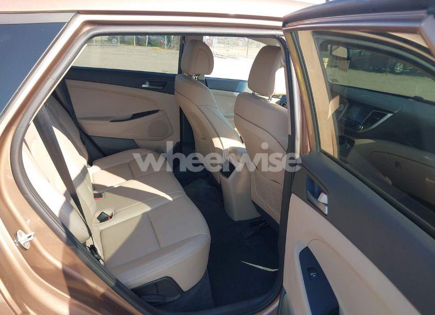 Photo 8 of 2016 Hyundai Tucson LIMITED (VIN KM8J33A28GU196720)