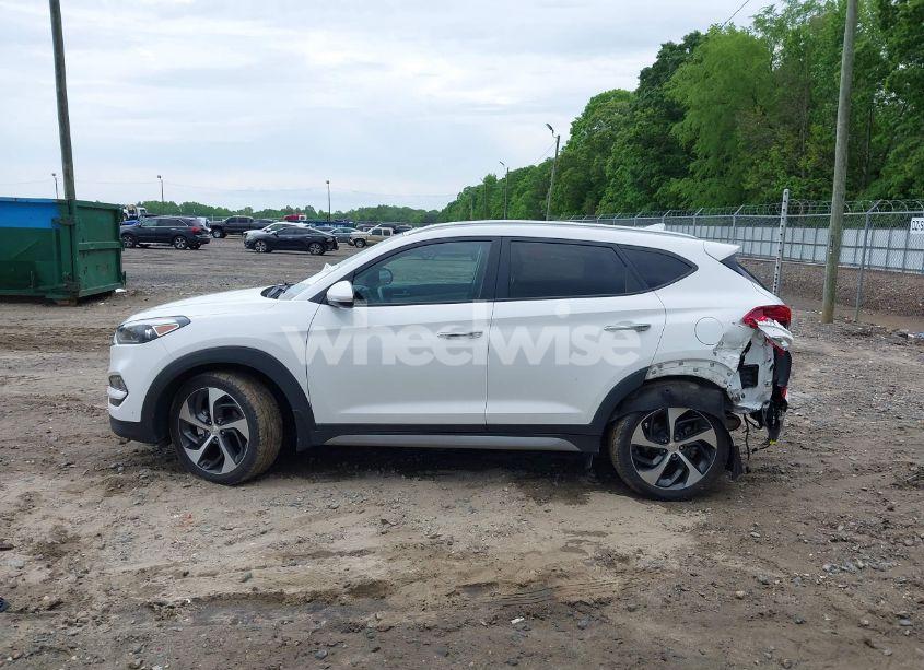 Photo 15 of 2017 Hyundai Tucson LIMITED (VIN KM8J33A28HU346908)