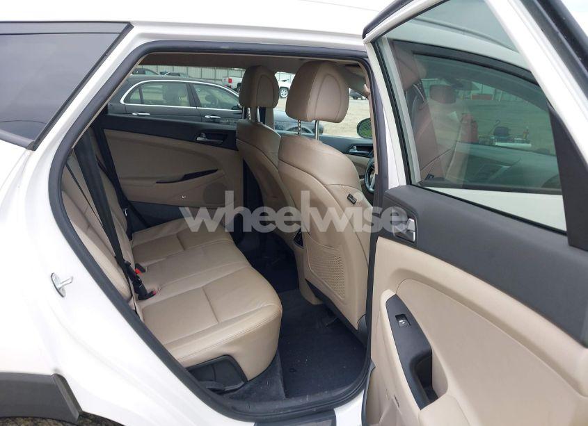 Photo 8 of 2017 Hyundai Tucson LIMITED (VIN KM8J33A28HU346908)