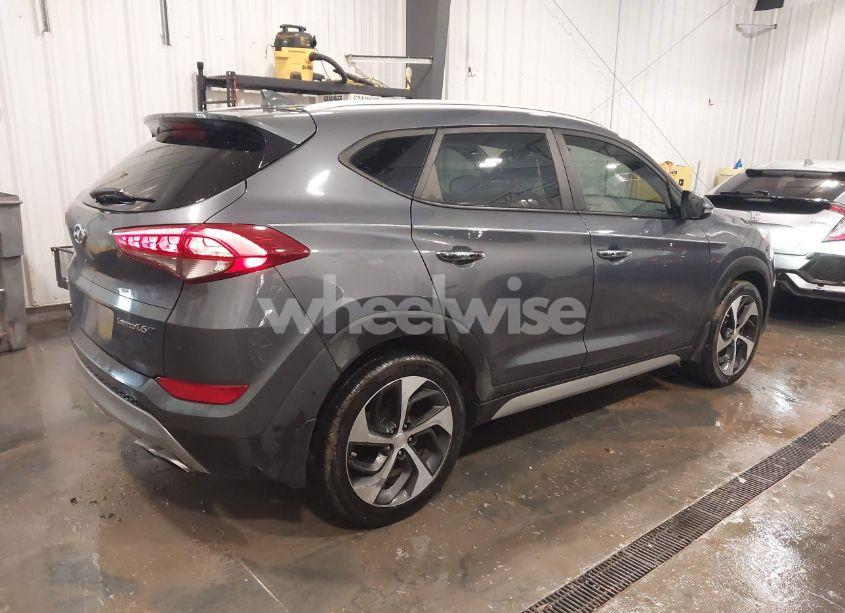 Photo 4 of 2018 Hyundai Tucson LIMITED (VIN KM8J33A28JU615981)