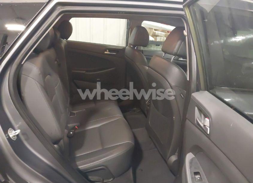 Photo 8 of 2018 Hyundai Tucson LIMITED (VIN KM8J33A28JU615981)