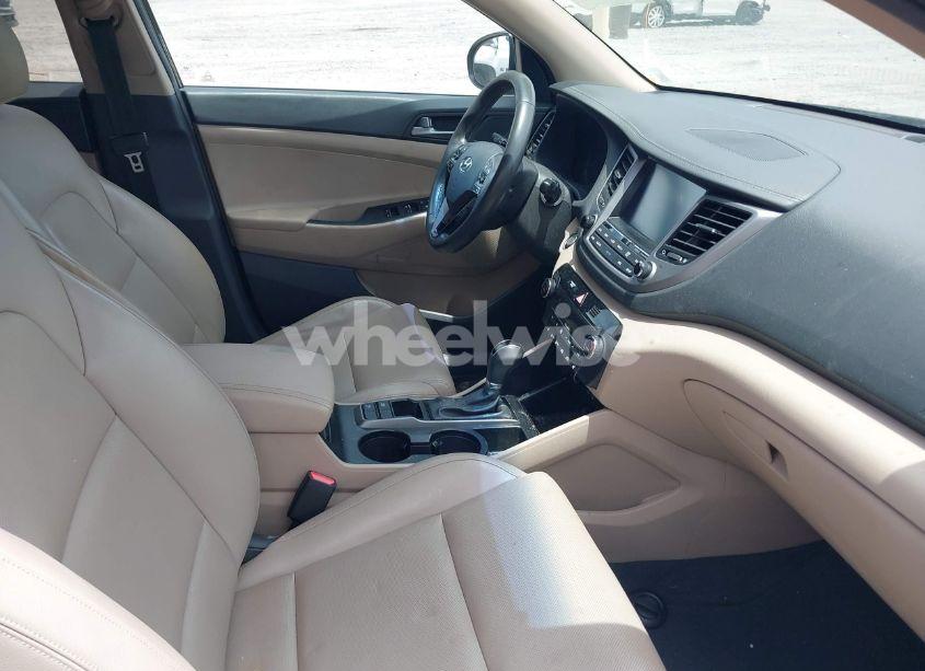 Photo 5 of 2016 Hyundai Tucson LIMITED (VIN KM8J33A29GU216313)