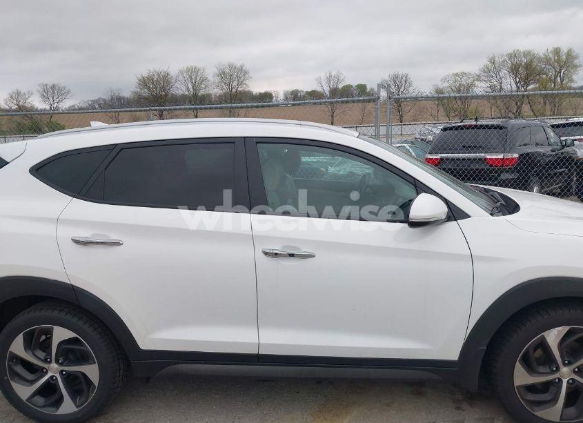 Photo 13 of 2016 Hyundai Tucson LIMITED (VIN KM8J33A2XGU037231)