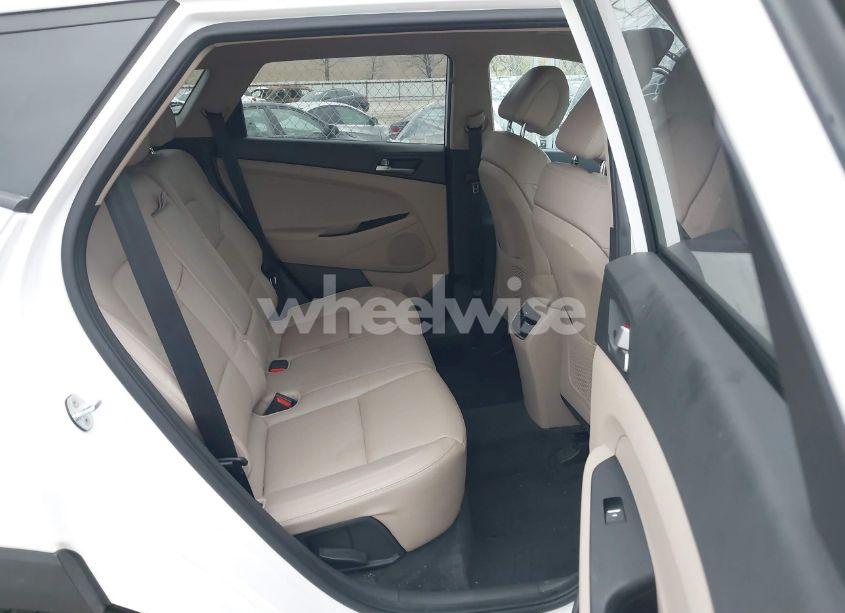 Photo 8 of 2016 Hyundai Tucson LIMITED (VIN KM8J33A2XGU037231)