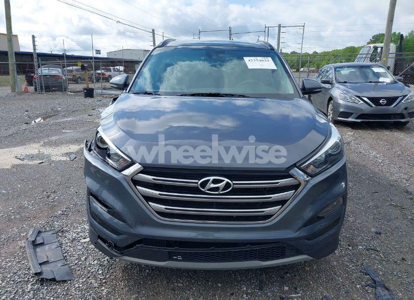Photo 12 of 2017 Hyundai Tucson LIMITED (VIN KM8J33A2XHU594397)