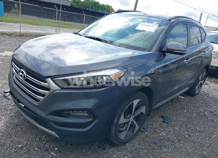 Photo 2 of 2017 Hyundai Tucson LIMITED (VIN KM8J33A2XHU594397)