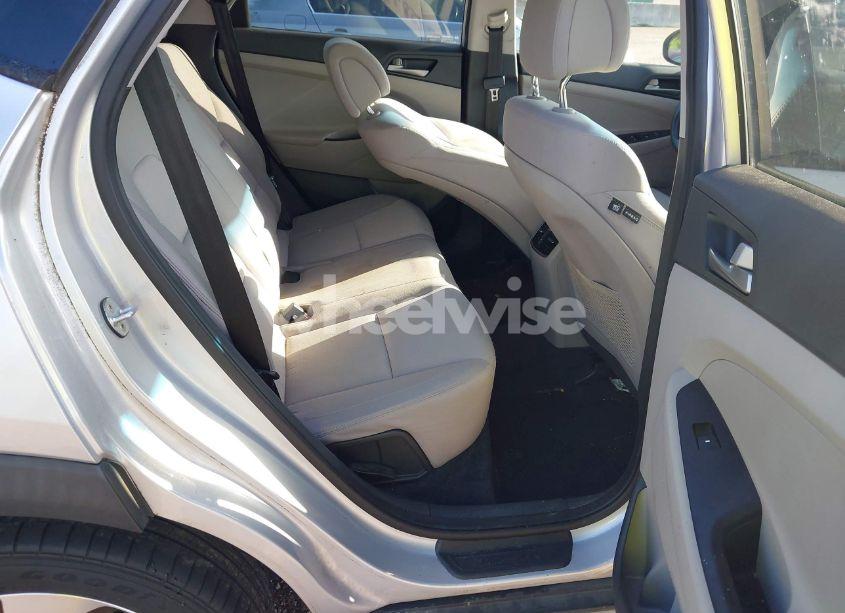 Photo 8 of 2018 Hyundai Tucson VALUE (VIN KM8J33A2XJU749925)