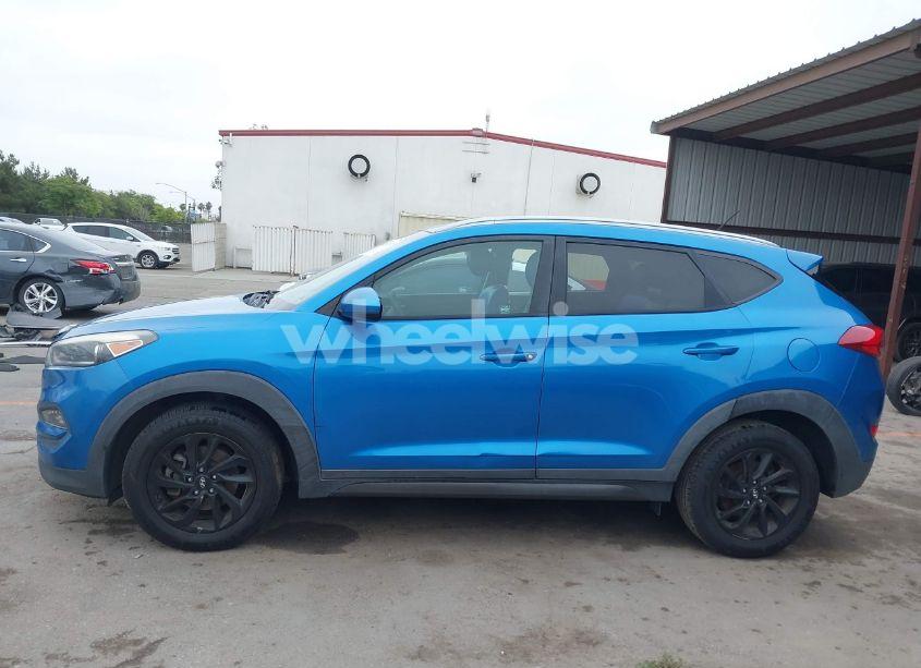 Photo 14 of 2016 Hyundai Tucson SE (VIN KM8J33A40GU077996)