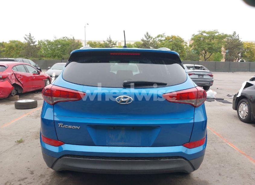 Photo 16 of 2016 Hyundai Tucson SE (VIN KM8J33A40GU077996)