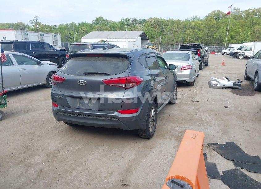 Photo 4 of 2017 Hyundai Tucson SE PLUS (VIN KM8J33A42HU518545)