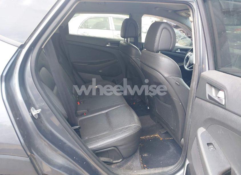 Photo 8 of 2017 Hyundai Tucson SE PLUS (VIN KM8J33A42HU518545)