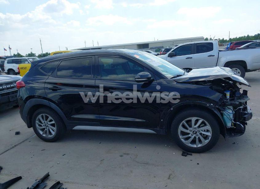 Photo 14 of 2018 Hyundai Tucson SEL PLUS (VIN KM8J33A42JU655670)