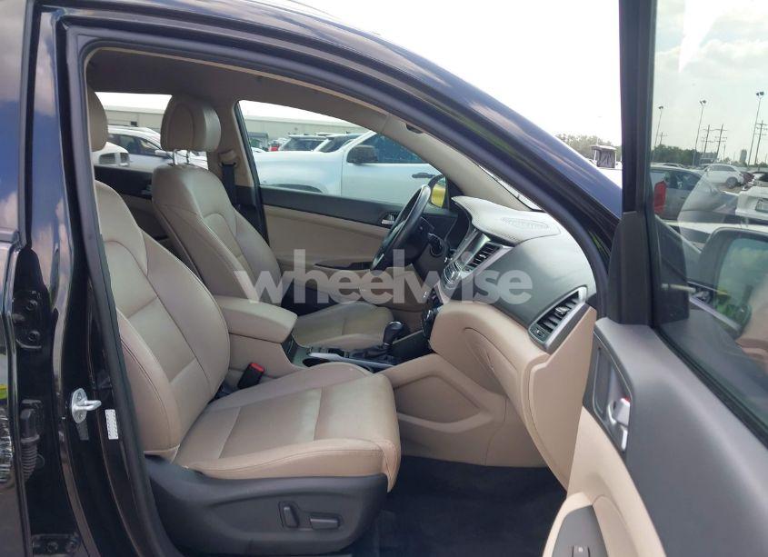 Photo 5 of 2018 Hyundai Tucson SEL PLUS (VIN KM8J33A42JU655670)