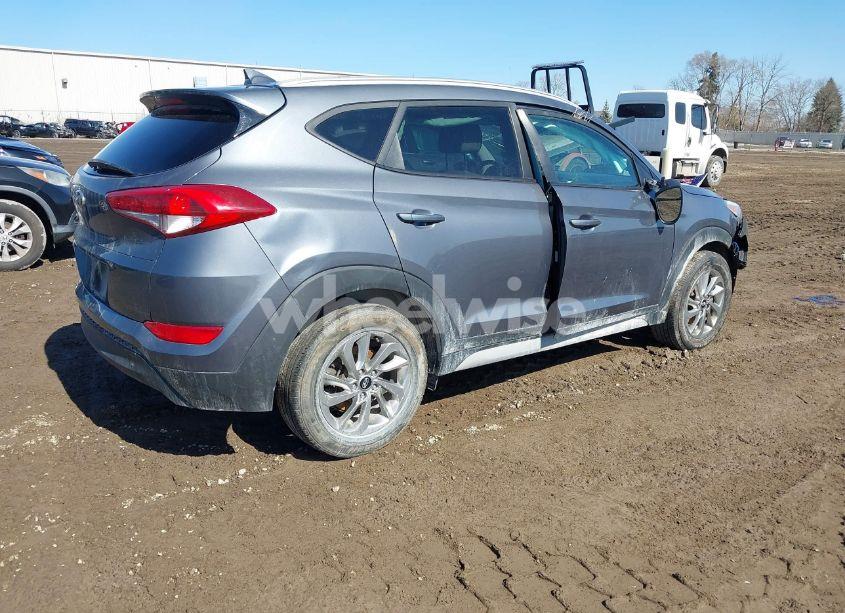Photo 4 of 2018 Hyundai Tucson SEL (VIN KM8J33A42JU691374)