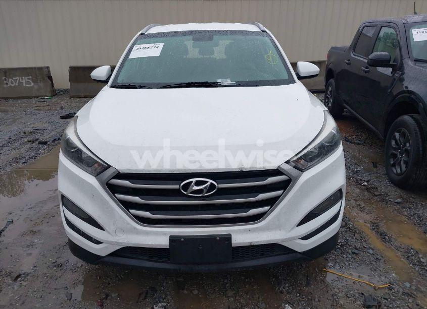 Photo 12 of 2018 Hyundai Tucson SEL (VIN KM8J33A42JU724826)