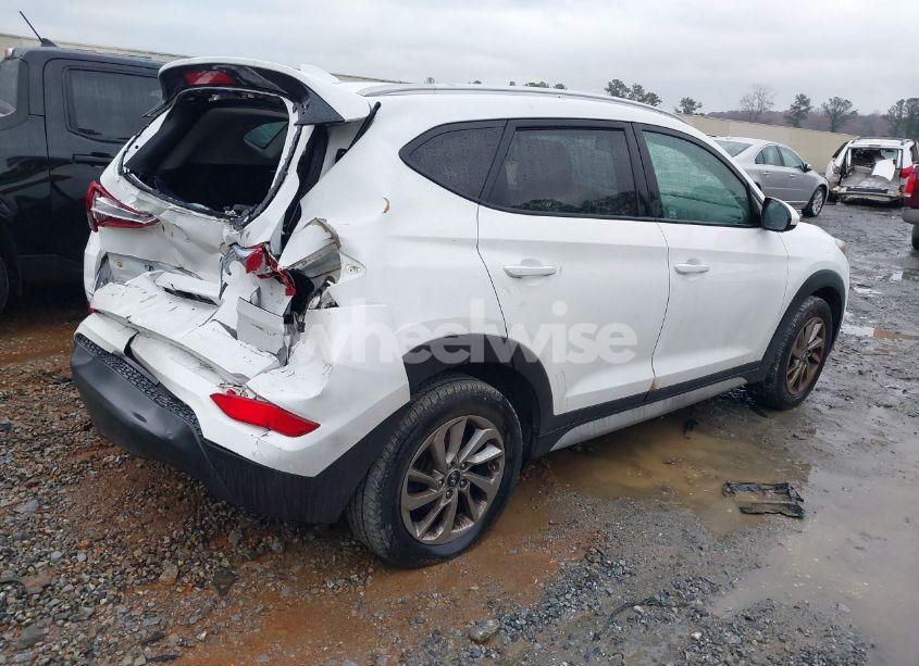 Photo 4 of 2018 Hyundai Tucson SEL (VIN KM8J33A42JU724826)