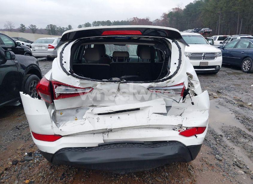 Photo 6 of 2018 Hyundai Tucson SEL (VIN KM8J33A42JU724826)