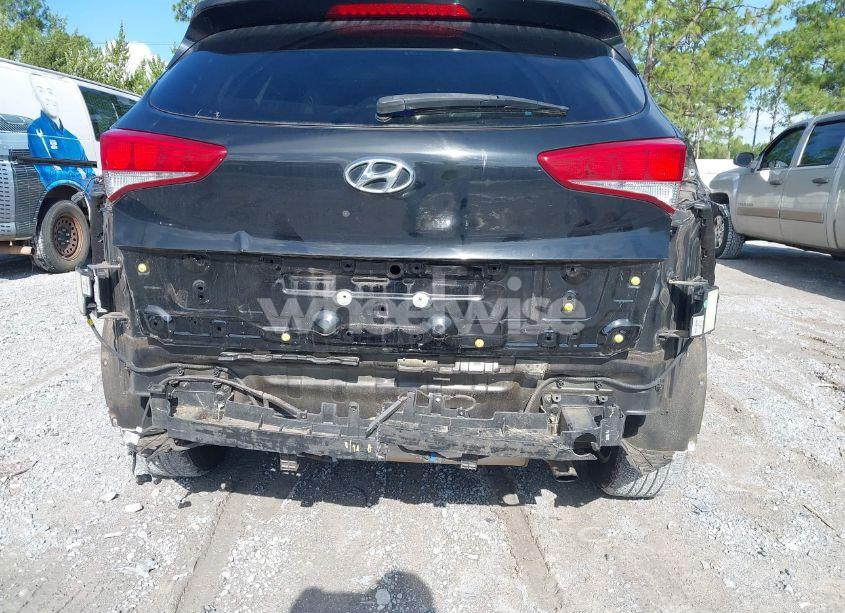 Photo 6 of 2017 Hyundai Tucson SE PLUS (VIN KM8J33A43HU363178)