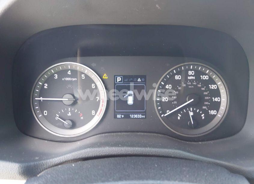 Photo 7 of 2017 Hyundai Tucson SE PLUS (VIN KM8J33A43HU363178)