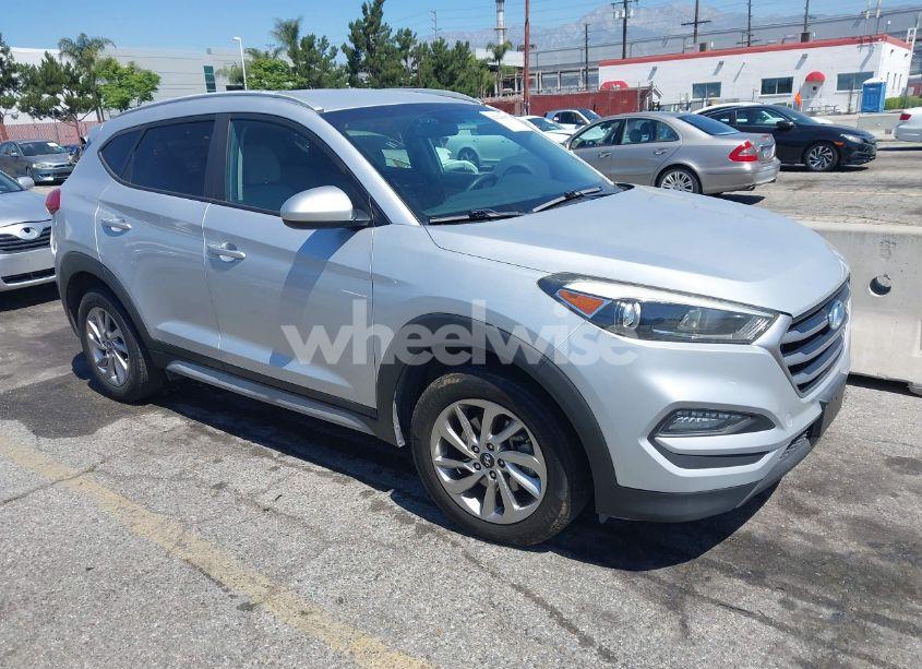 2018 Hyundai Tucson SEL (VIN KM8J33A43JU709414) main photo