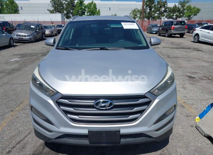 Photo 12 of 2018 Hyundai Tucson SEL (VIN KM8J33A43JU709414)