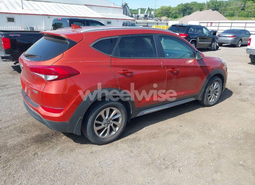 Photo 4 of 2017 Hyundai Tucson SE PLUS (VIN KM8J33A45HU419721)