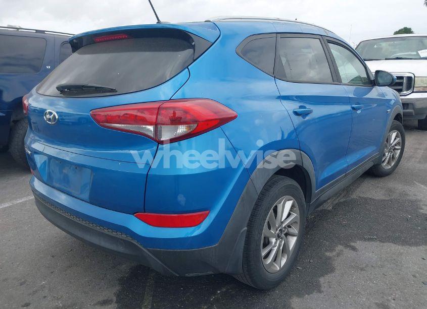 Photo 4 of 2016 Hyundai Tucson SE (VIN KM8J33A46GU154452)