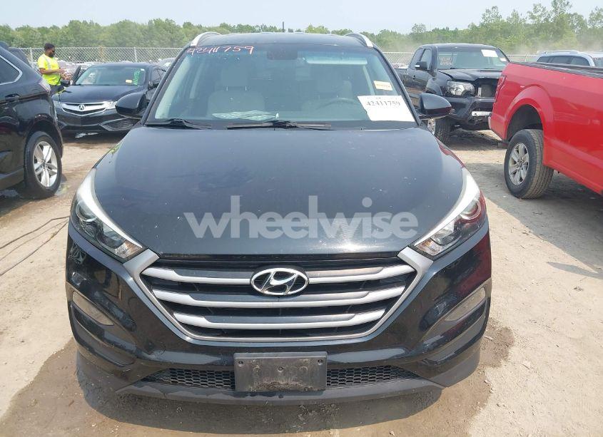 Photo 12 of 2017 Hyundai Tucson SE (VIN KM8J33A46HU450394)
