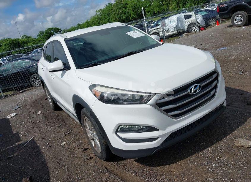 2018 Hyundai Tucson SEL (VIN KM8J33A46JU626916) main photo