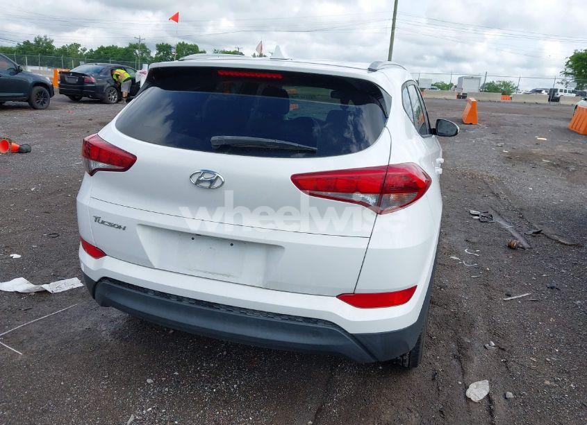 Photo 4 of 2018 Hyundai Tucson SEL (VIN KM8J33A46JU626916)