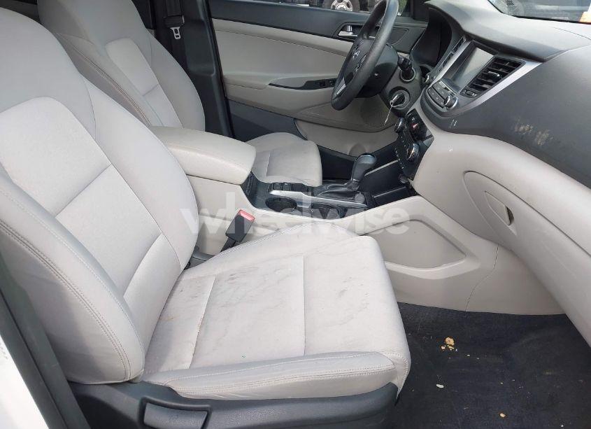 Photo 5 of 2018 Hyundai Tucson SEL (VIN KM8J33A46JU626916)