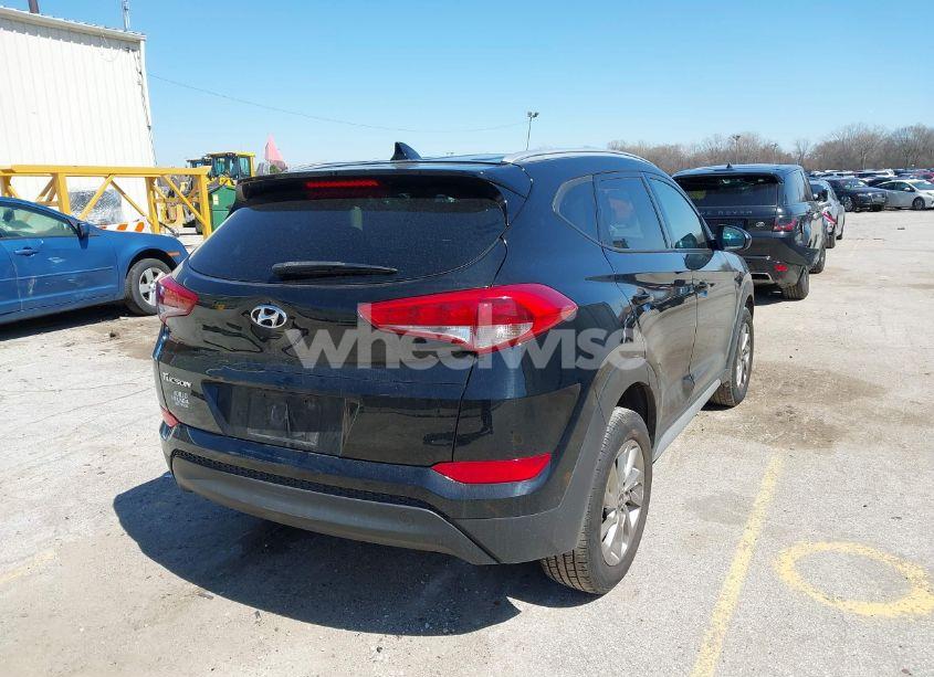 Photo 4 of 2018 Hyundai Tucson SEL (VIN KM8J33A46JU750989)