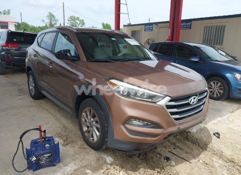 2017 Hyundai Tucson SE (VIN KM8J33A47HU419753) main photo