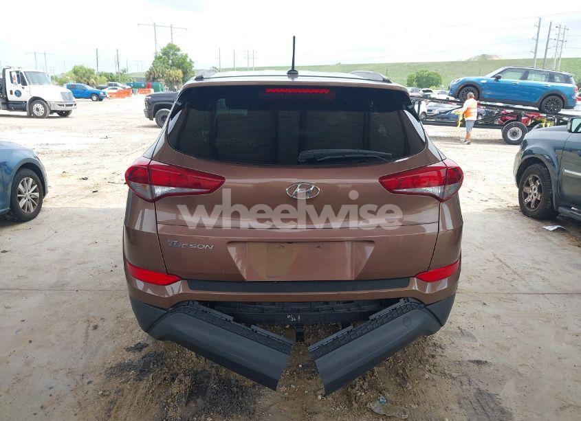 Photo 16 of 2017 Hyundai Tucson SE (VIN KM8J33A47HU419753)