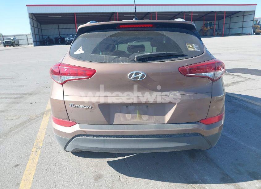 Photo 16 of 2017 Hyundai Tucson SE (VIN KM8J33A47HU485803)