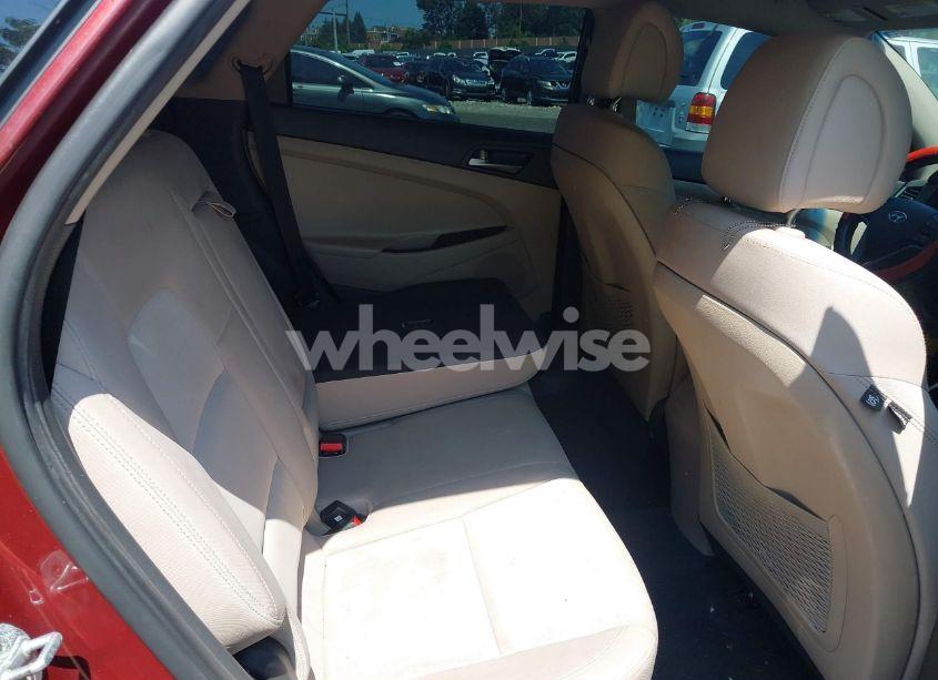 Photo 8 of 2018 Hyundai Tucson SEL (VIN KM8J33A47JU601443)