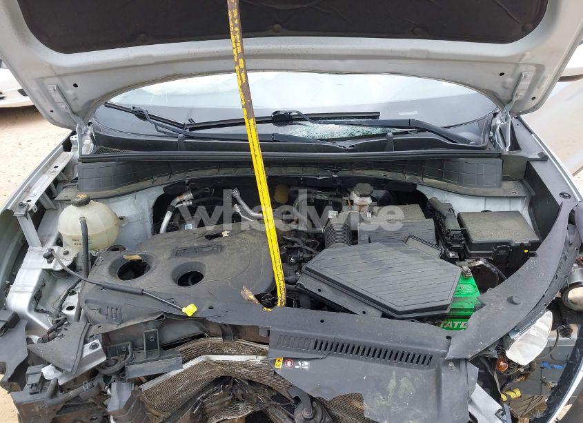 Photo 10 of 2016 Hyundai Tucson SE (VIN KM8J33A48GU116852)