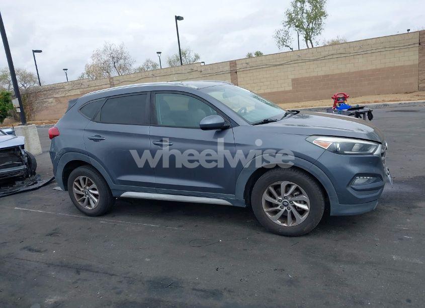 Photo 14 of 2018 Hyundai Tucson SEL (VIN KM8J33A48JU682789)