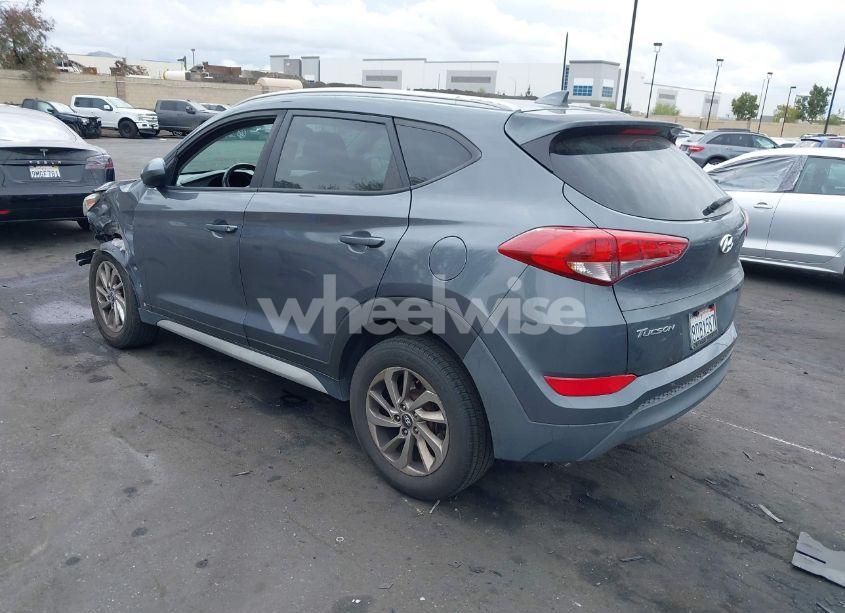 Photo 3 of 2018 Hyundai Tucson SEL (VIN KM8J33A48JU682789)