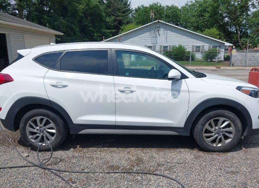 Photo 13 of 2018 Hyundai Tucson SEL (VIN KM8J33A48JU722983)