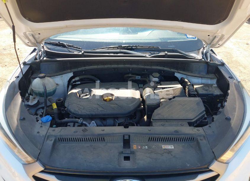 Photo 10 of 2018 Hyundai Tucson SEL (VIN KM8J33A49JU714004)