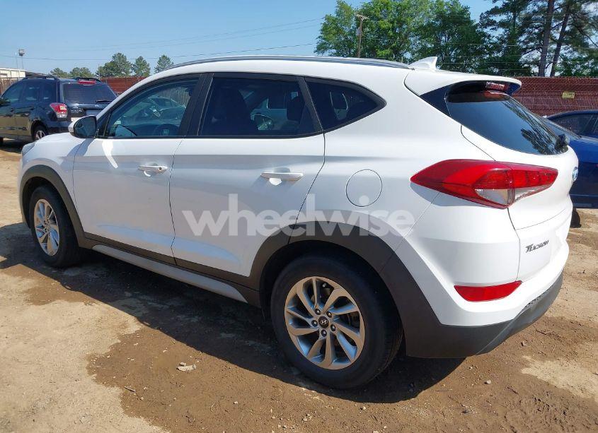 Photo 3 of 2018 Hyundai Tucson SEL (VIN KM8J33A49JU714004)