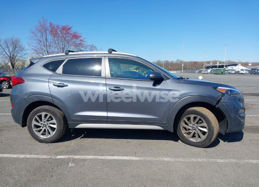 Photo 13 of 2018 Hyundai Tucson SEL (VIN KM8J33A49JU756480)