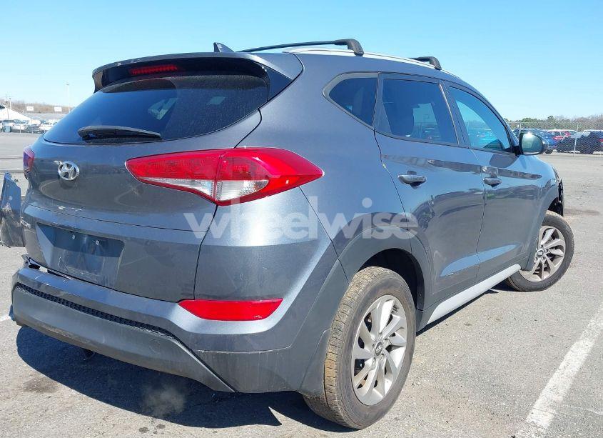 Photo 4 of 2018 Hyundai Tucson SEL (VIN KM8J33A49JU756480)