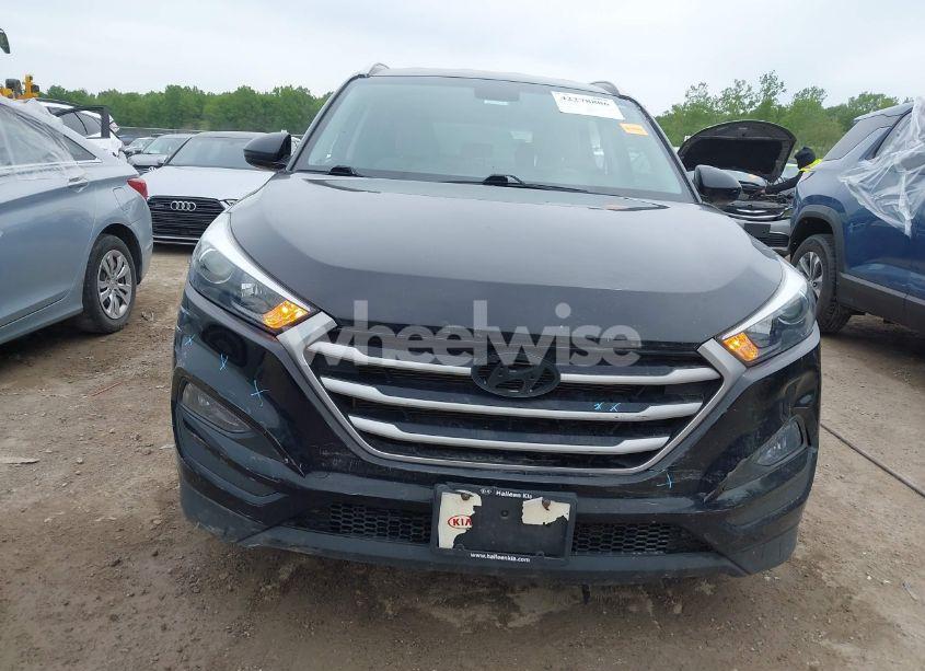 Photo 17 of 2018 Hyundai Tucson SEL (VIN KM8J33A4XJU683300)