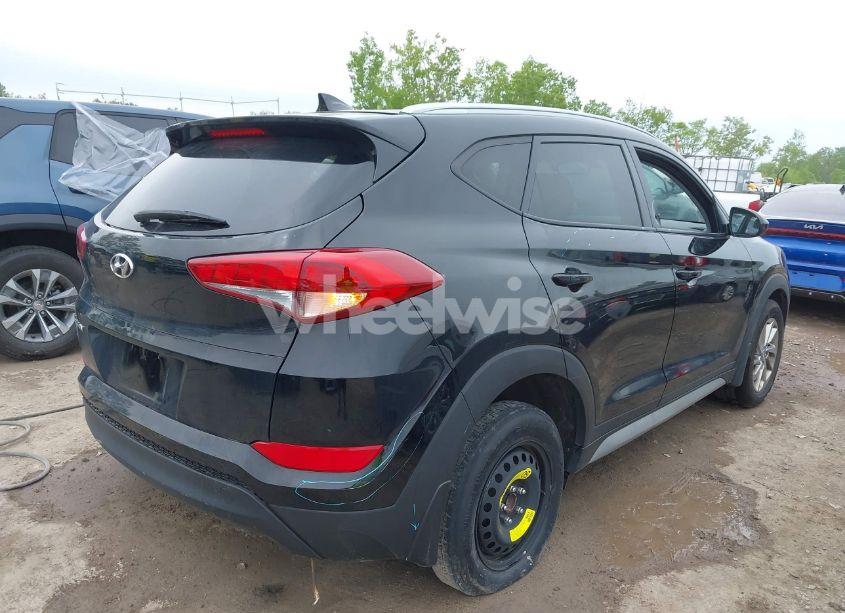 Photo 4 of 2018 Hyundai Tucson SEL (VIN KM8J33A4XJU683300)