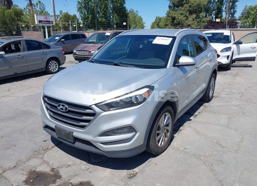 Photo 6 of 2018 Hyundai Tucson SEL (VIN KM8J33A4XJU717395)
