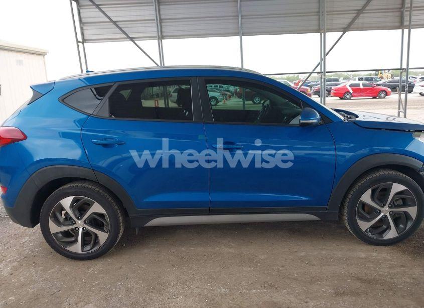 Photo 14 of 2018 Hyundai Tucson SPORT (VIN KM8J33AL0JU803368)