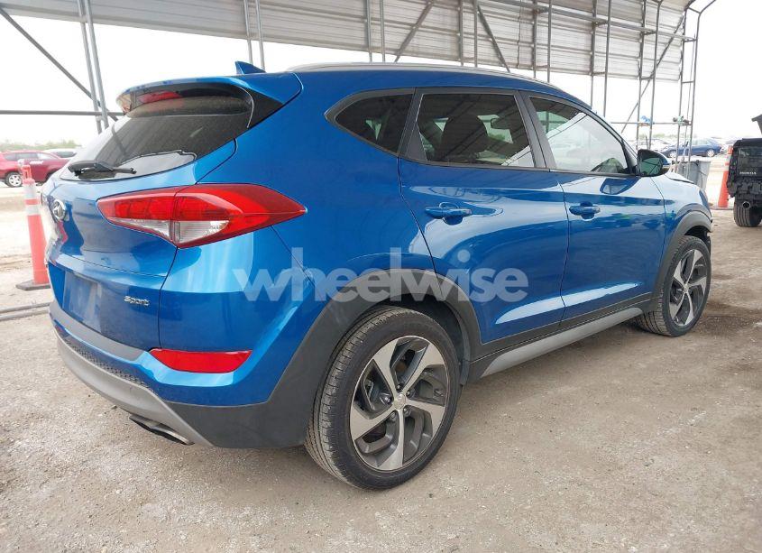 Photo 4 of 2018 Hyundai Tucson SPORT (VIN KM8J33AL0JU803368)