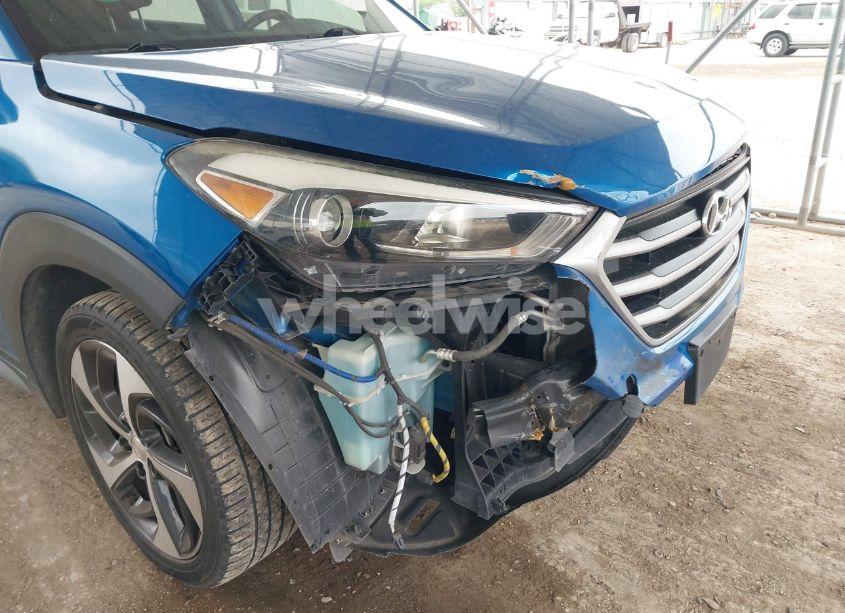 Photo 6 of 2018 Hyundai Tucson SPORT (VIN KM8J33AL0JU803368)